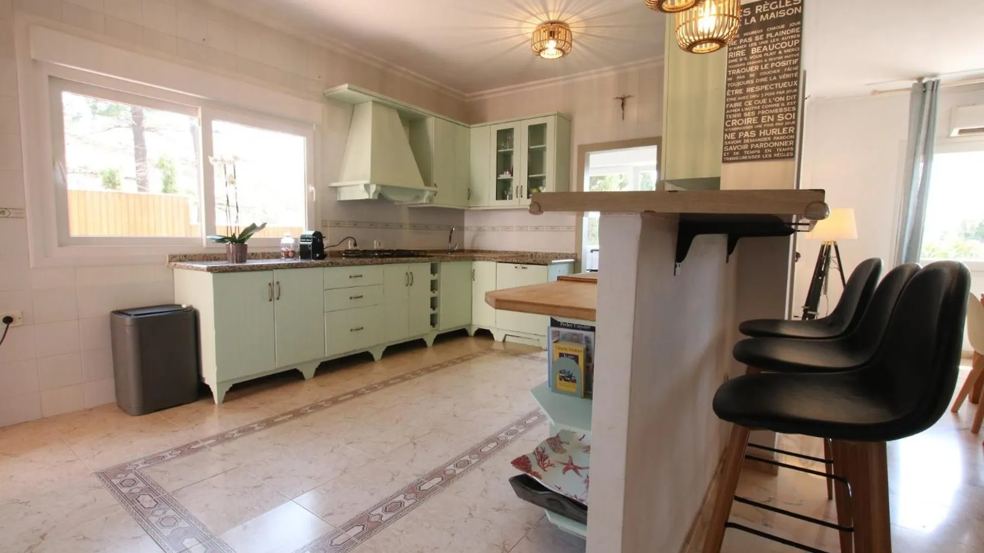 Tess Villa Olmos Malaga