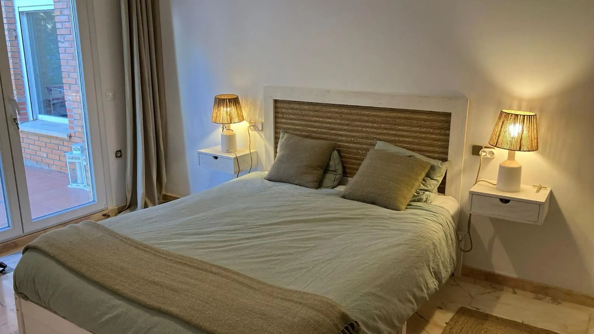 Tess Villa Olmos Malaga