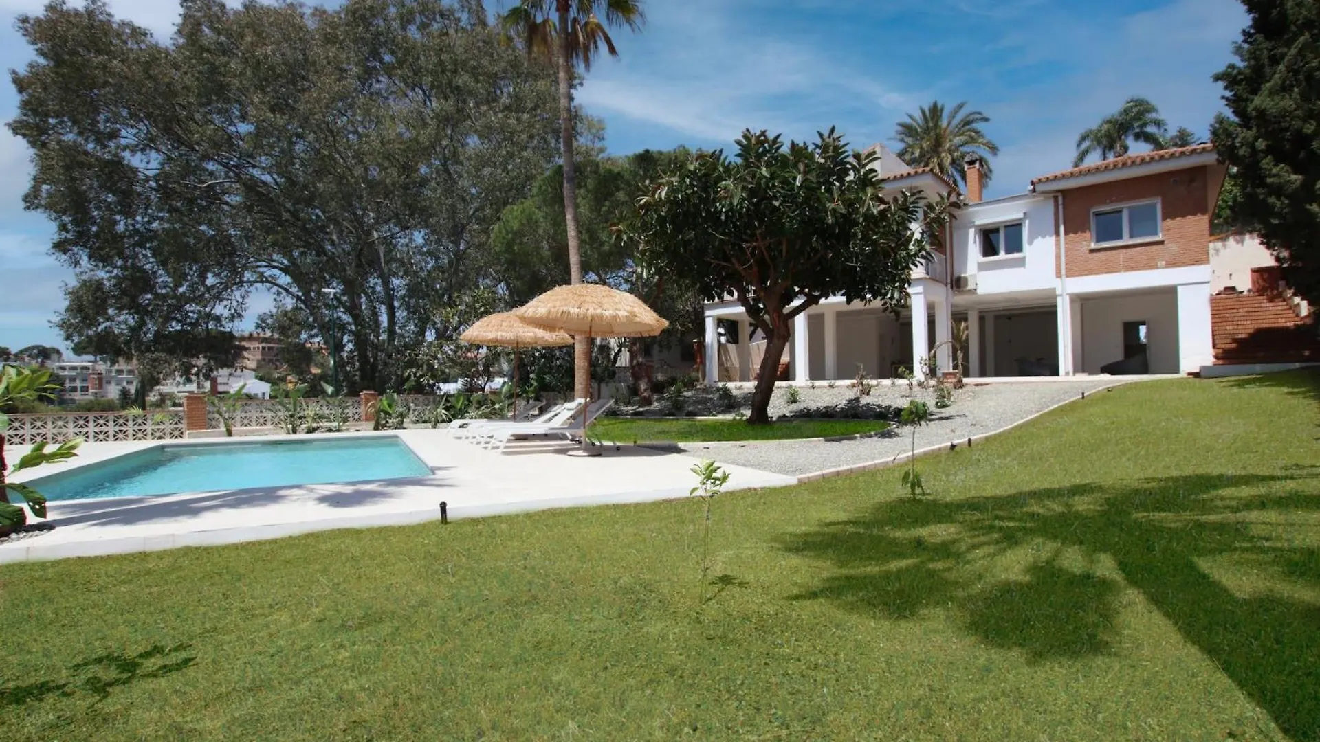 Tess Villa Olmos Malaga