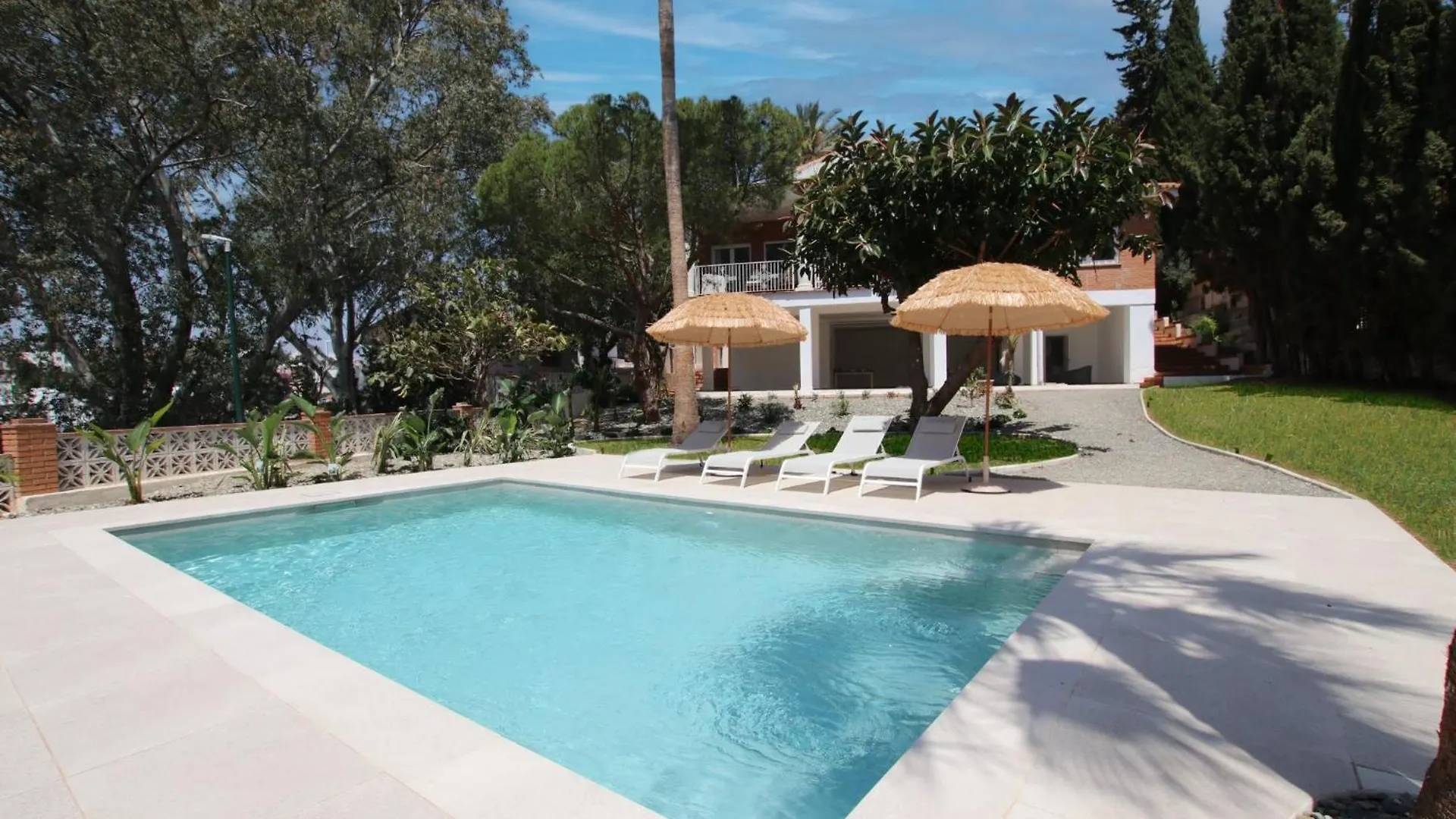 Tess Villa Olmos Malaga